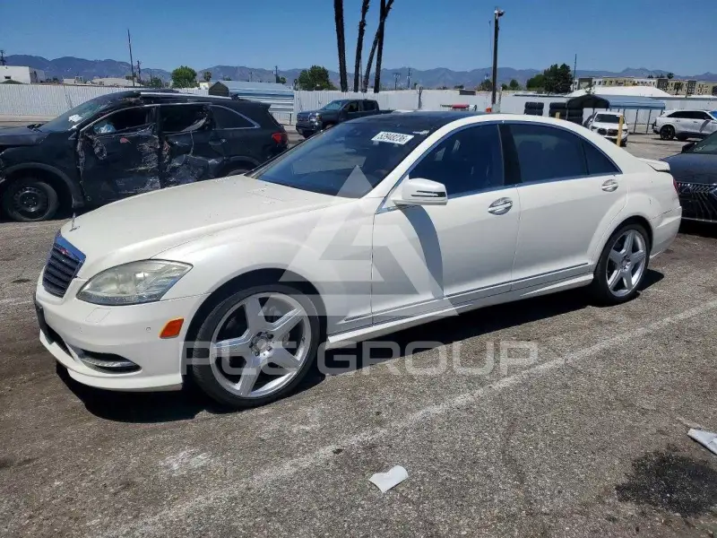 2013 Mercedes Benz S-Class фото