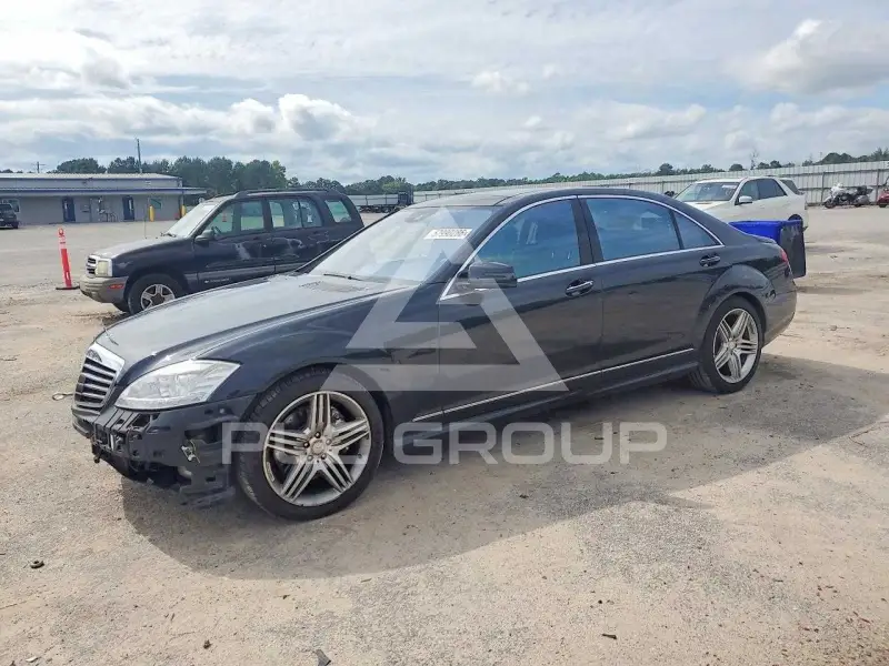 2013 Mercedes Benz S-Class фото