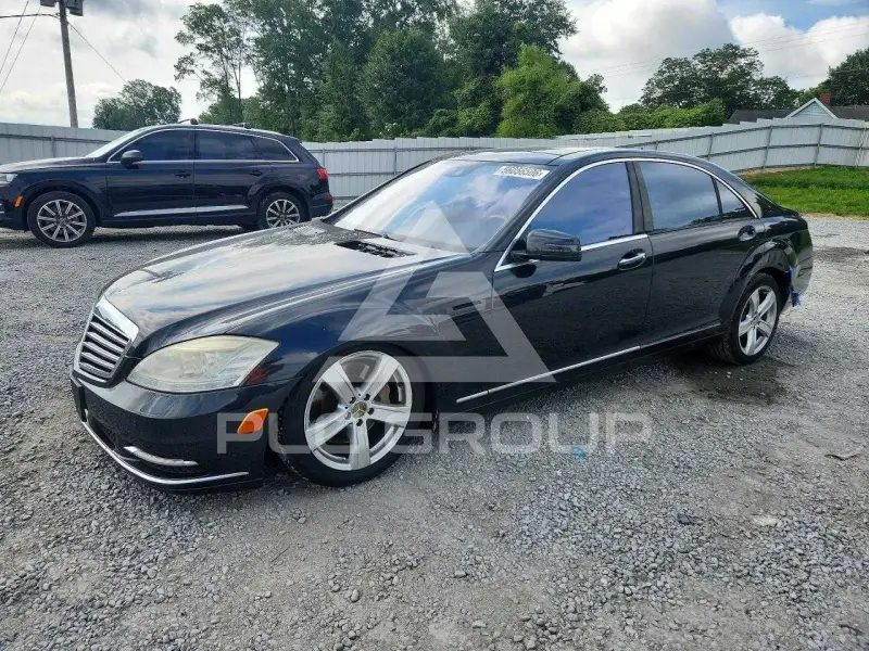 2013 Mercedes Benz S-Class photo