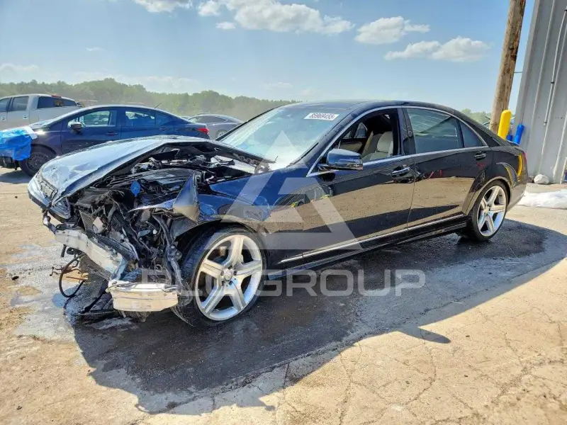2013 Mercedes Benz S-Class photo
