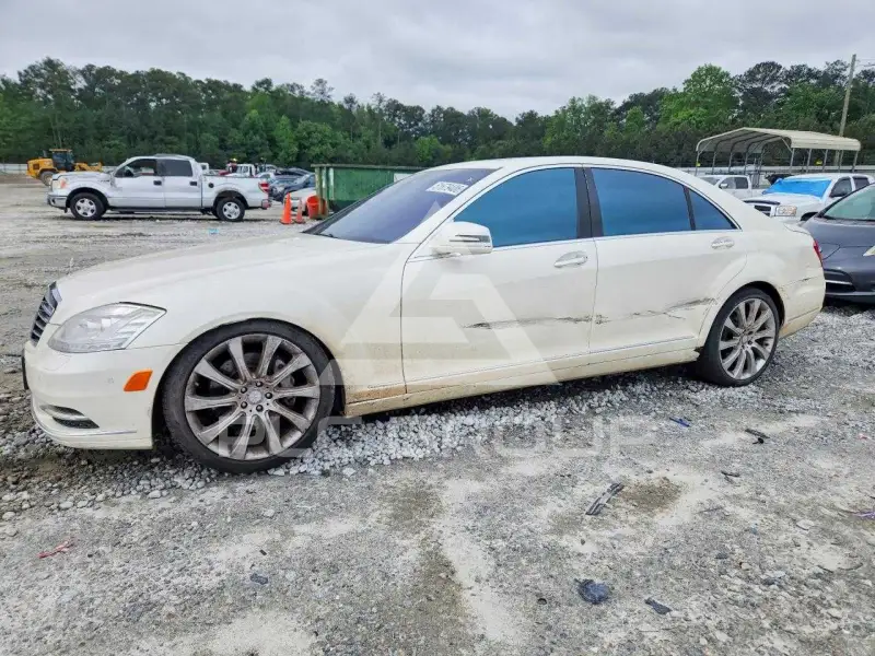 2013 Mercedes Benz S-Class фото