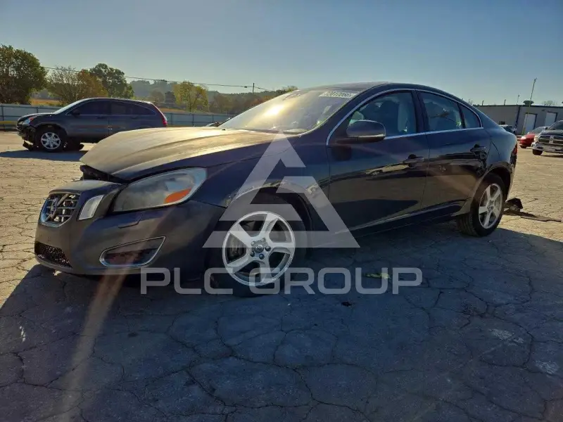 2013 Volvo S60 фото