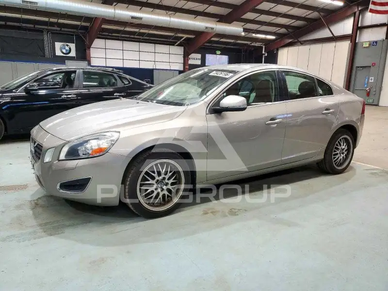 2013 Volvo S60 photo