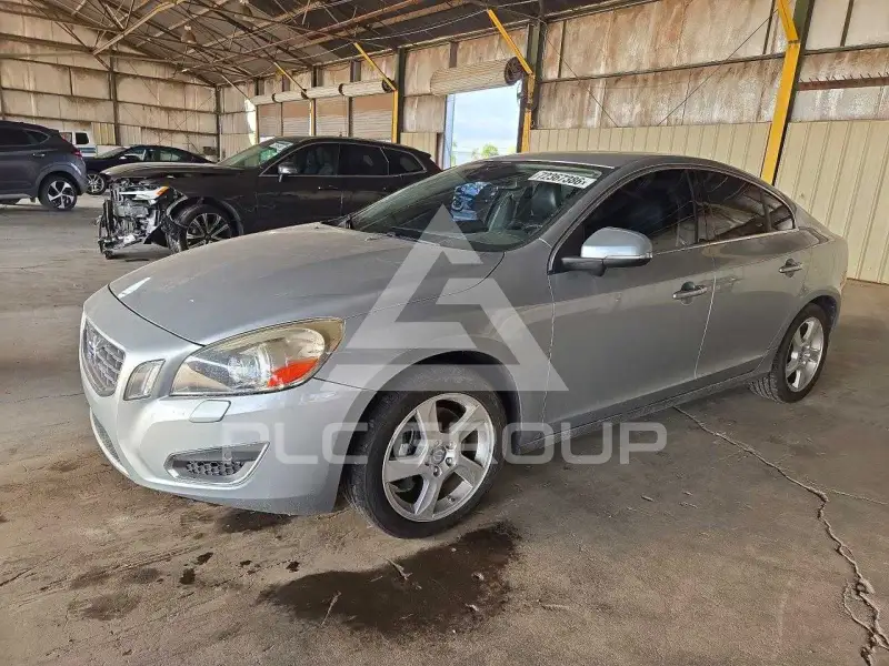 2013 Volvo S60 фото
