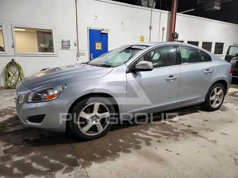 2013 Volvo S60 фото
