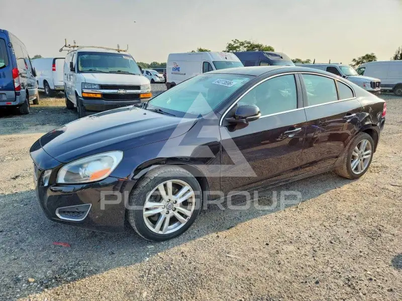 2013 Volvo S60 фото