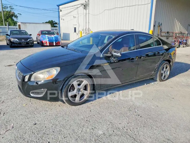 2013 Volvo S60 фото