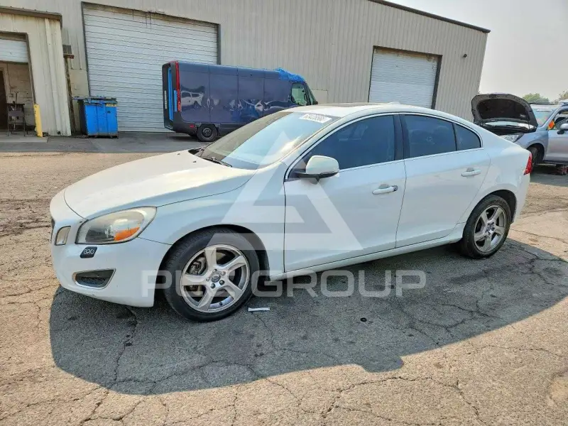2013 Volvo S60 фото