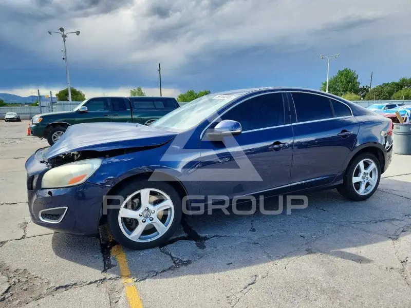 2013 Volvo S60 фото