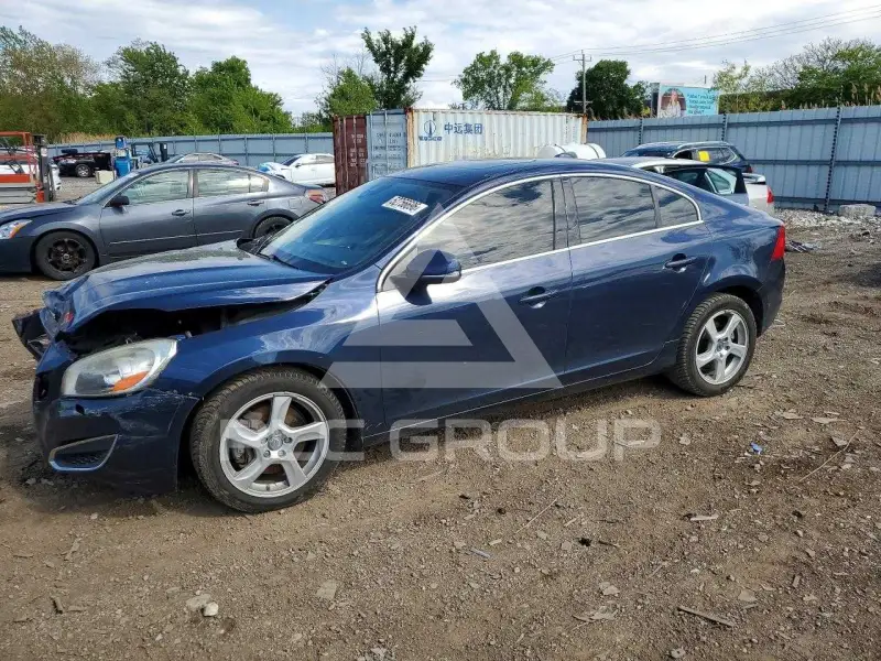 2013 Volvo S60 фото