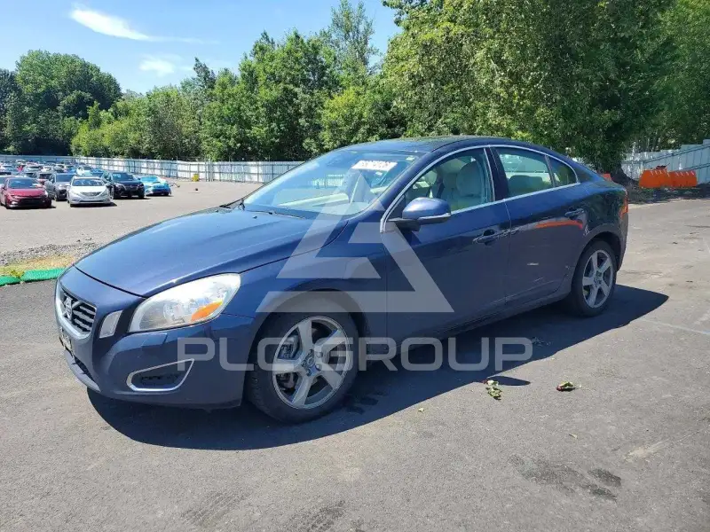 2013 Volvo S60 фото