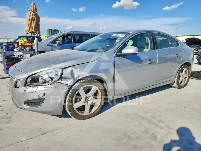 2013 Volvo S60 фото
