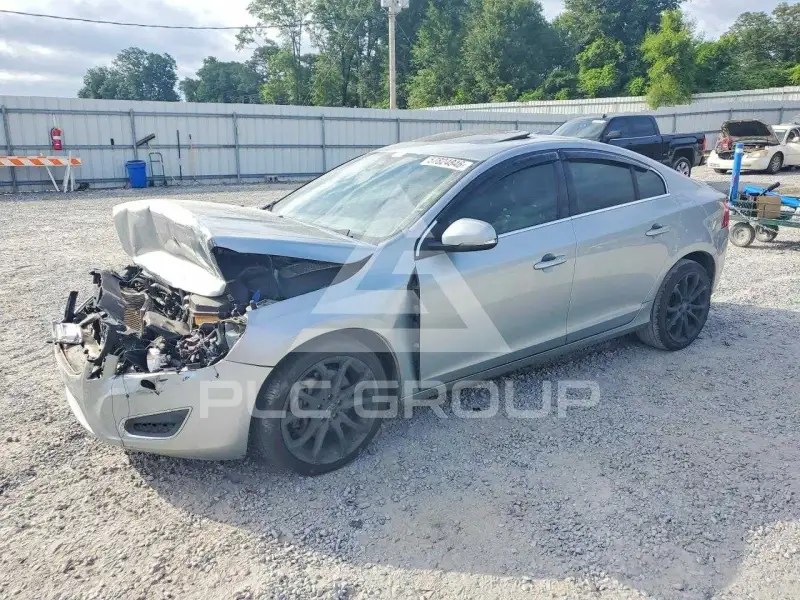 2013 Volvo S60 фото