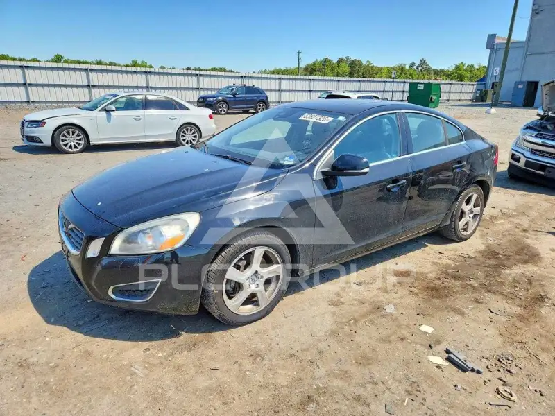 2013 Volvo S60 photo