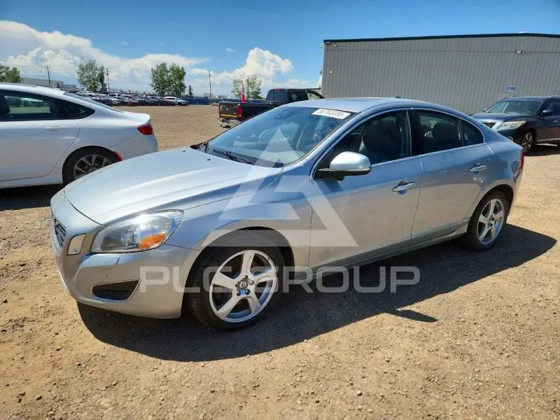 2013 Volvo S60 photo