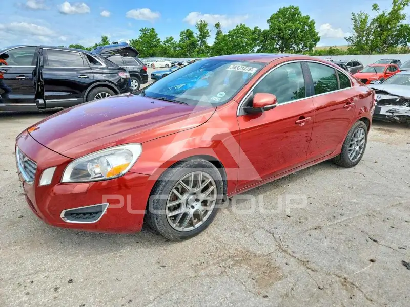 2013 Volvo S60 фото