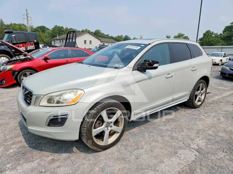 2013 Volvo XC60 фото