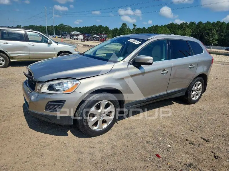 2013 Volvo XC60 фото