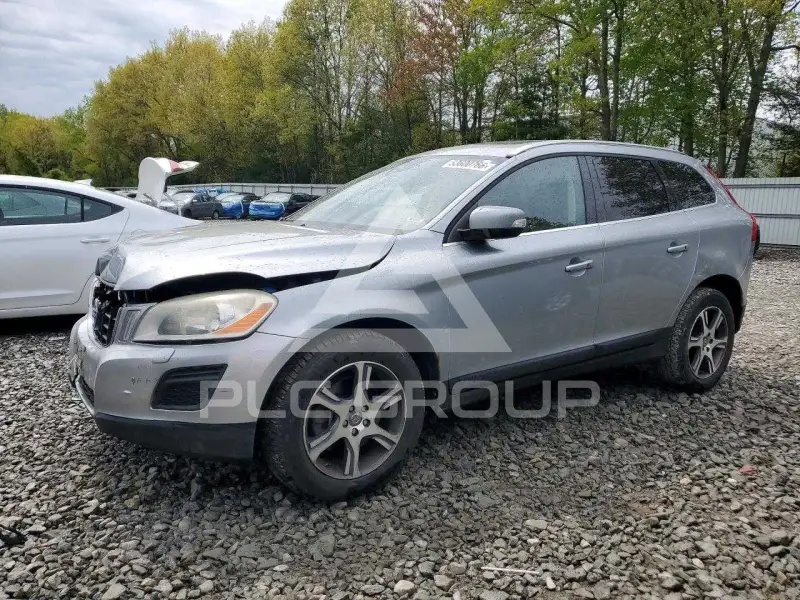 2013 Volvo XC60 фото