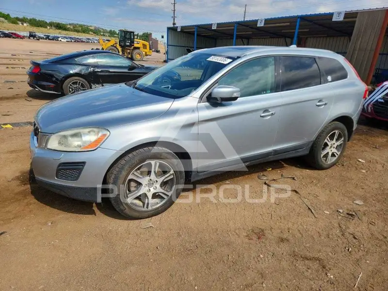2013 Volvo XC60 фото