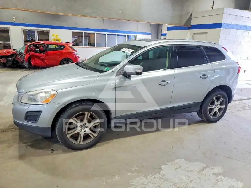 2013 Volvo XC60 фото