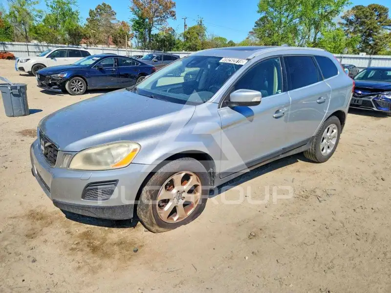 2013 Volvo XC60 photo