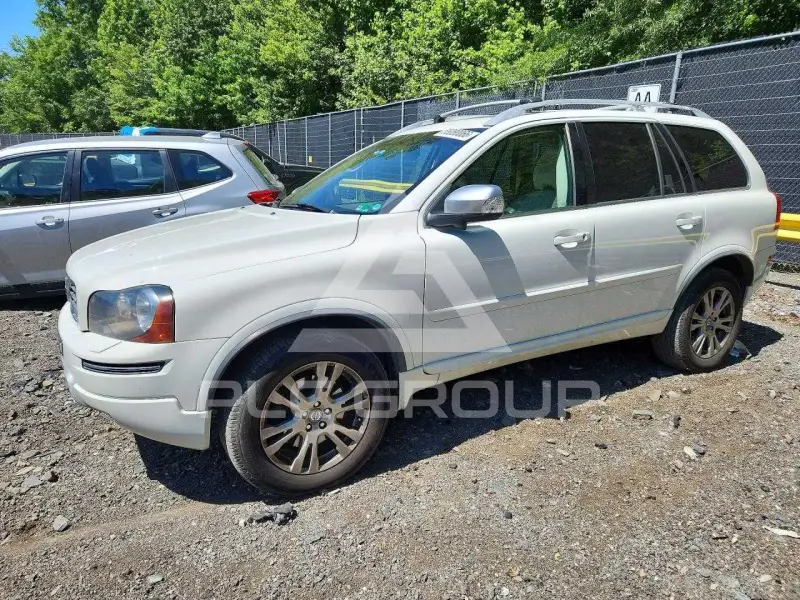 2013 Volvo XC90 фото