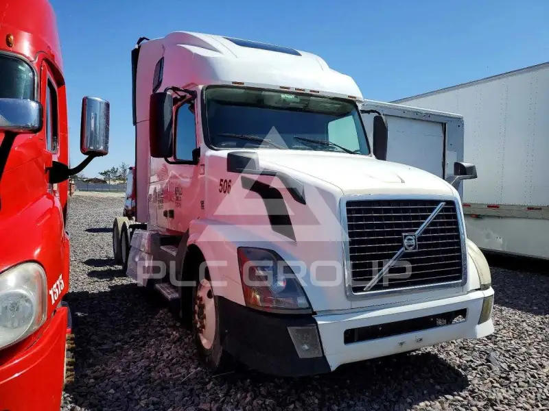 2013 Volvo VNL фото