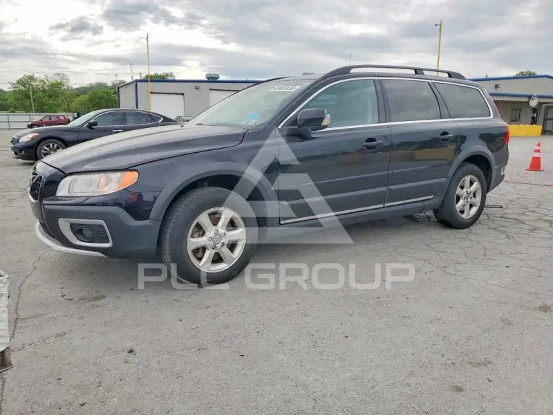 2013 Volvo XC70 photo
