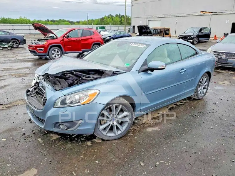 2013 Volvo C70 photo