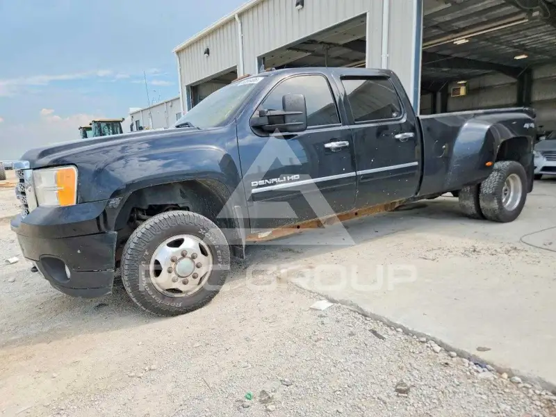 2013 GMC Sierra photo