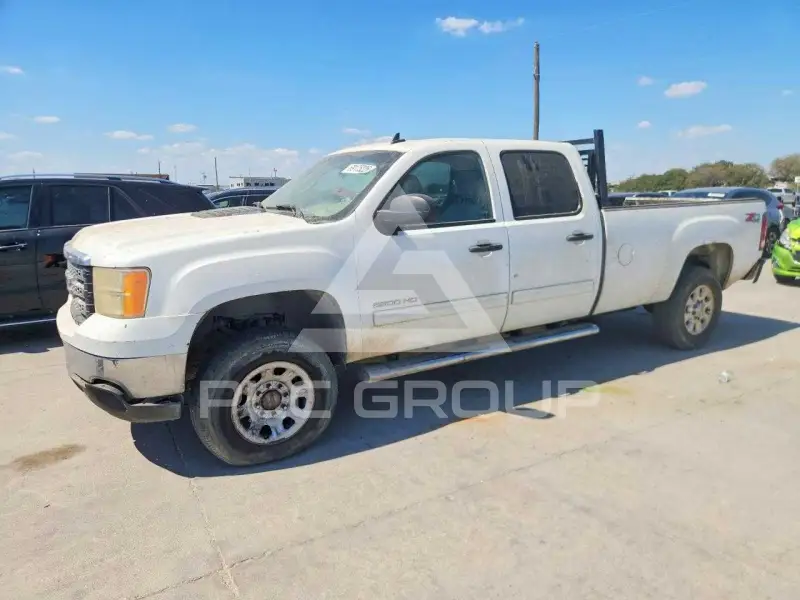 2013 GMC Sierra photo