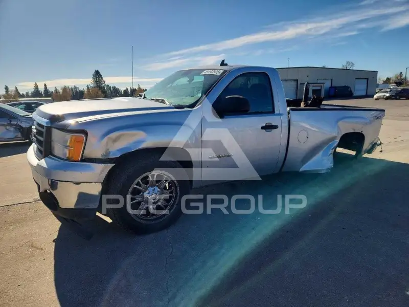 2013 GMC Sierra photo