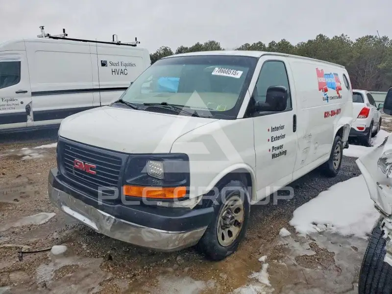 2013 GMC Savana фото