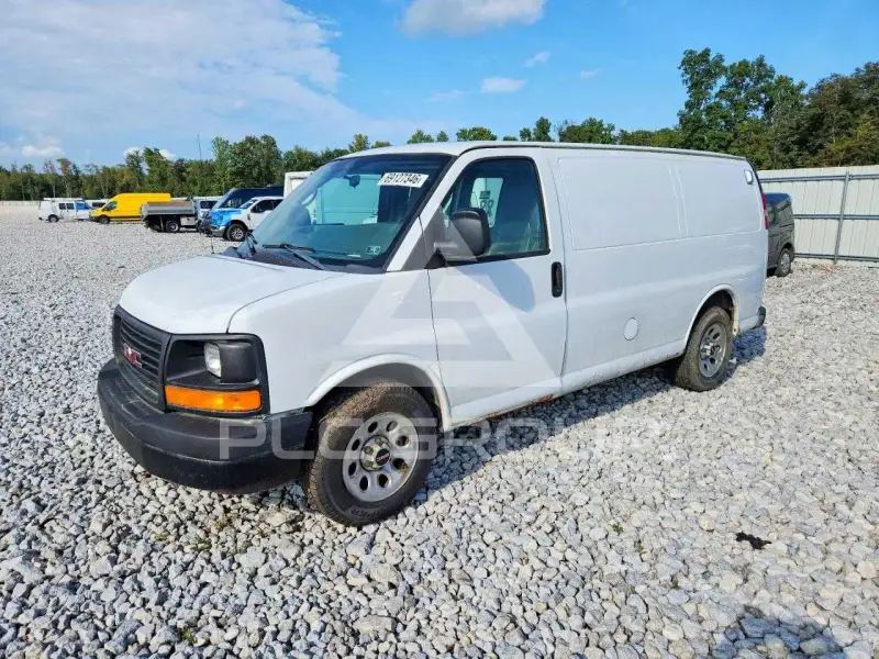 2013 GMC Savana фото