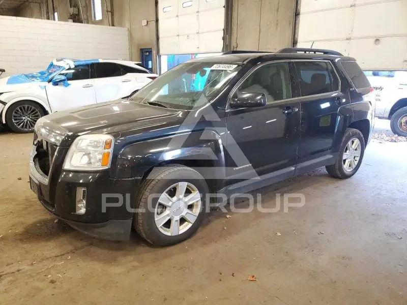 2013 GMC TERRAIN фото