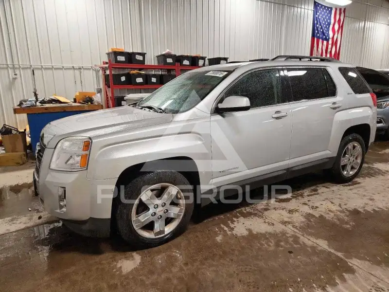 2013 GMC TERRAIN фото