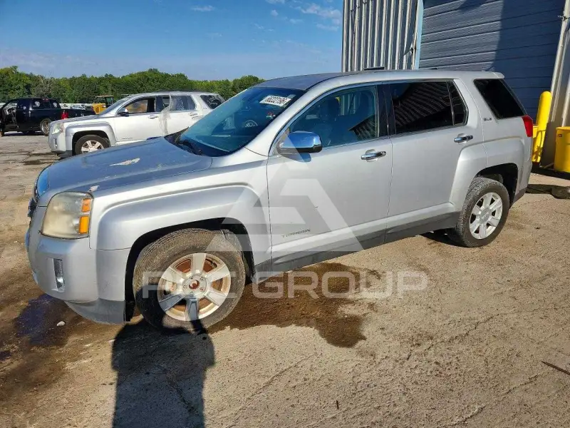 2013 GMC TERRAIN фото