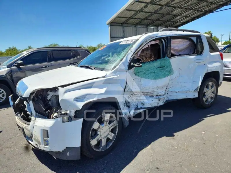 2013 GMC TERRAIN фото