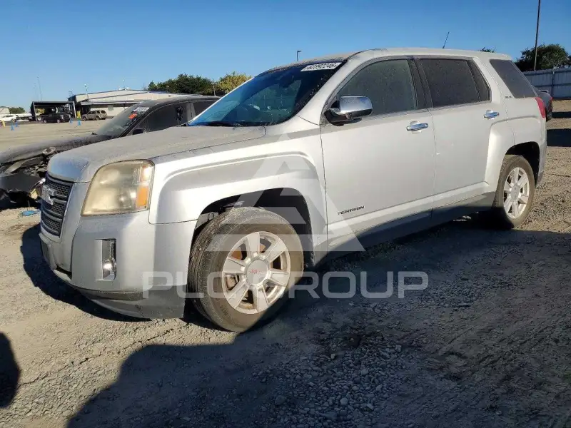 2013 GMC TERRAIN фото