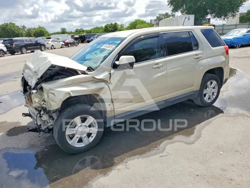 2013 GMC TERRAIN фото