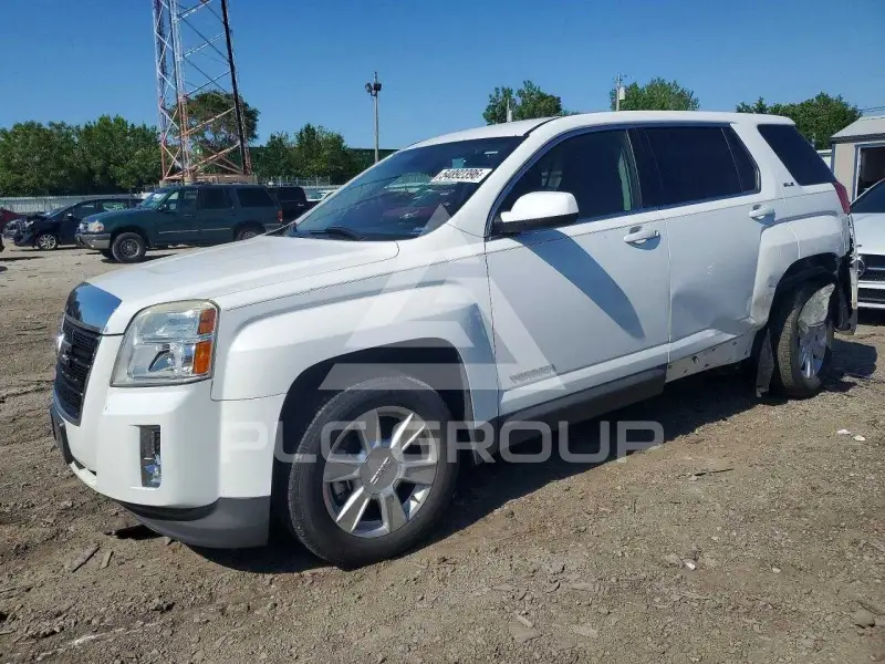 2013 GMC TERRAIN photo