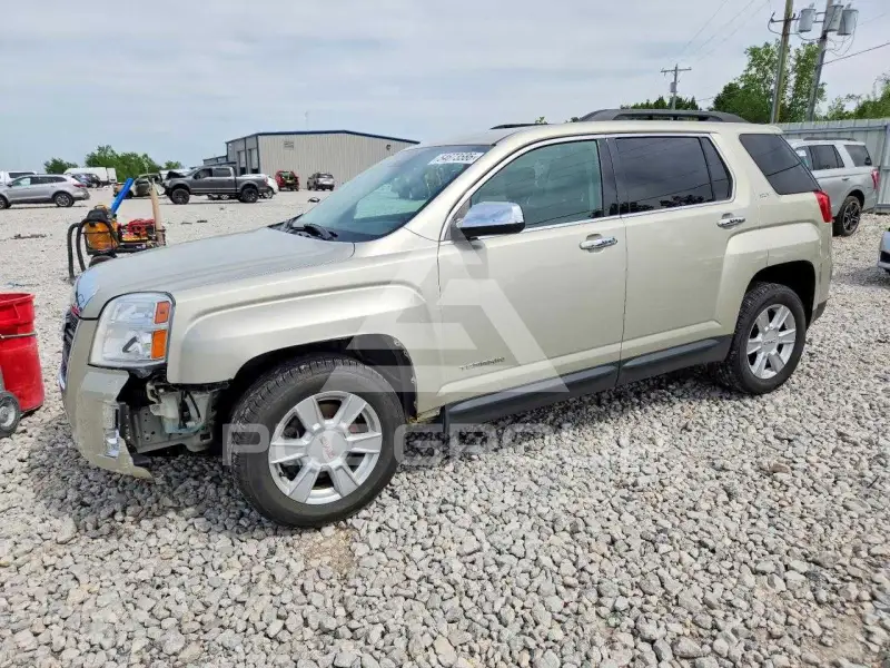 2013 GMC TERRAIN фото