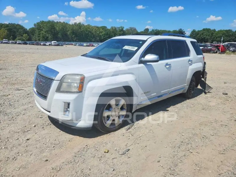 2013 GMC TERRAIN фото