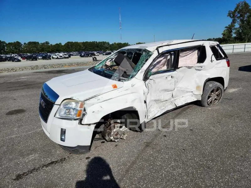 2013 GMC TERRAIN фото