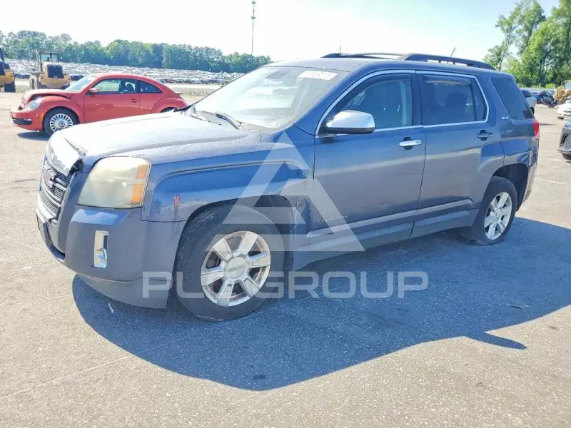 2013 GMC TERRAIN фото