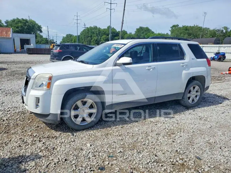 2013 GMC TERRAIN фото