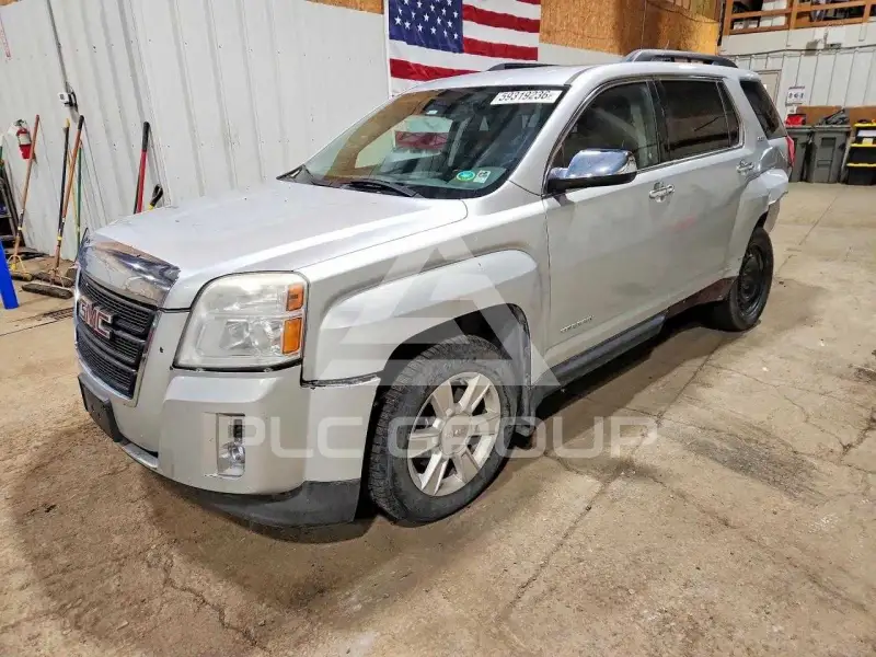 2013 GMC TERRAIN фото