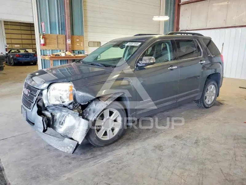 2013 GMC TERRAIN photo