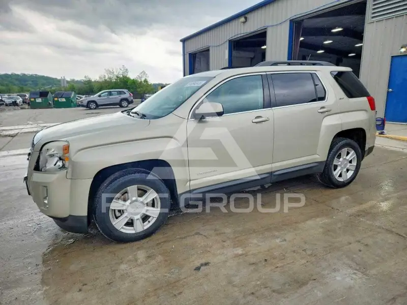 2013 GMC TERRAIN фото